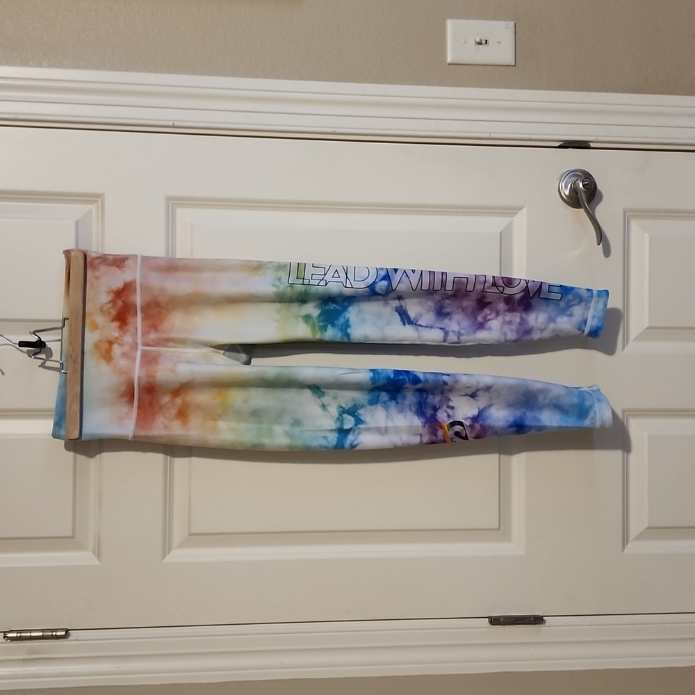 Peloton Lead With Love Muticolor/Reversible Leggings